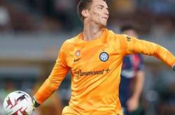 开云体育在线-前锋完成转会手续，将出战新赛季