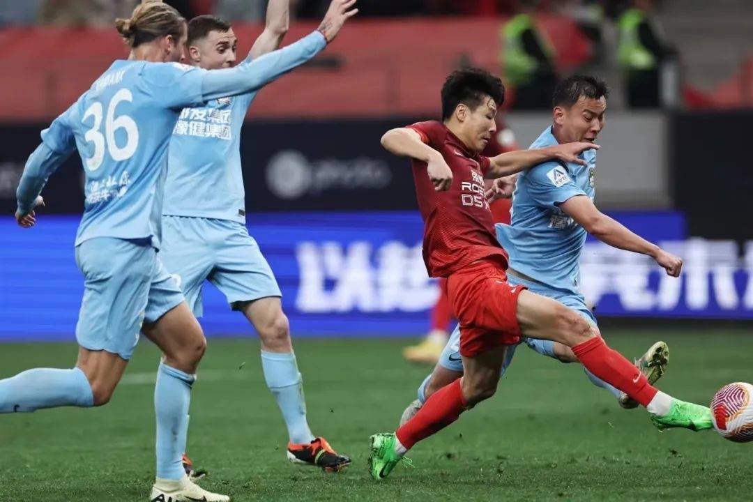 上海海港征战重庆队今晚6点正式开战 上海海港征战重庆队今晚6点正式开战