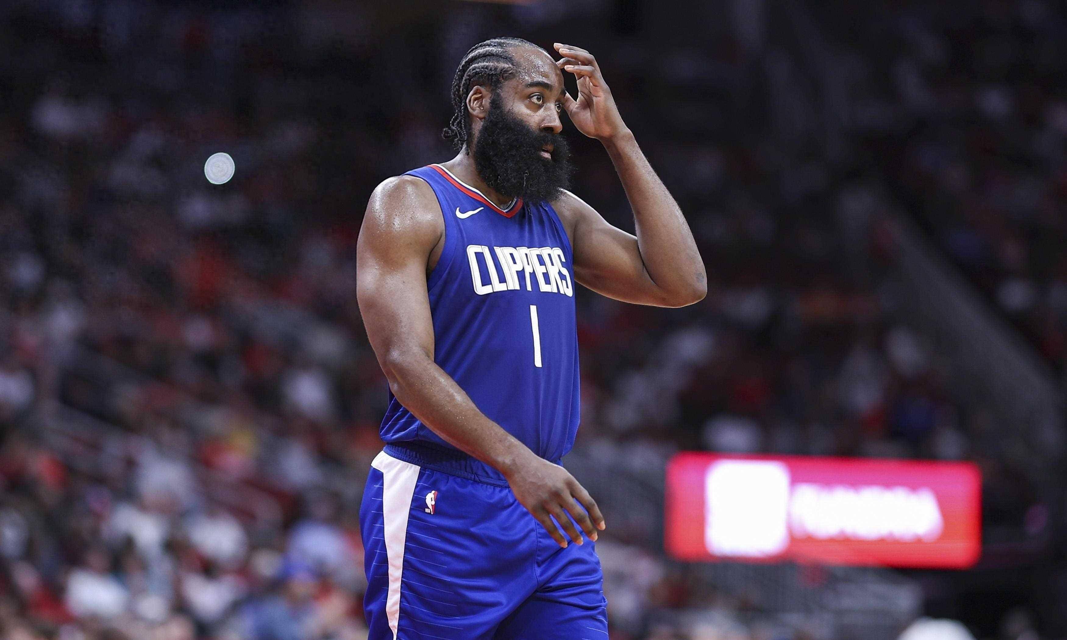 快船客场击败雄鹿,成功继续领跑西部 快船客场击败雄鹿,成功继续领跑西部